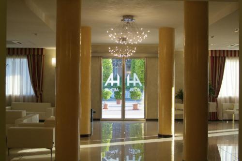 Hotel Arthur Solignano Nuovo Luaran gambar