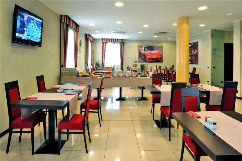 Hotel Arthur Solignano Nuovo Luaran gambar